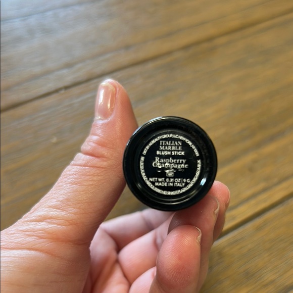 Laura Geller Italian Marble blush stick - Picture 4 of 4